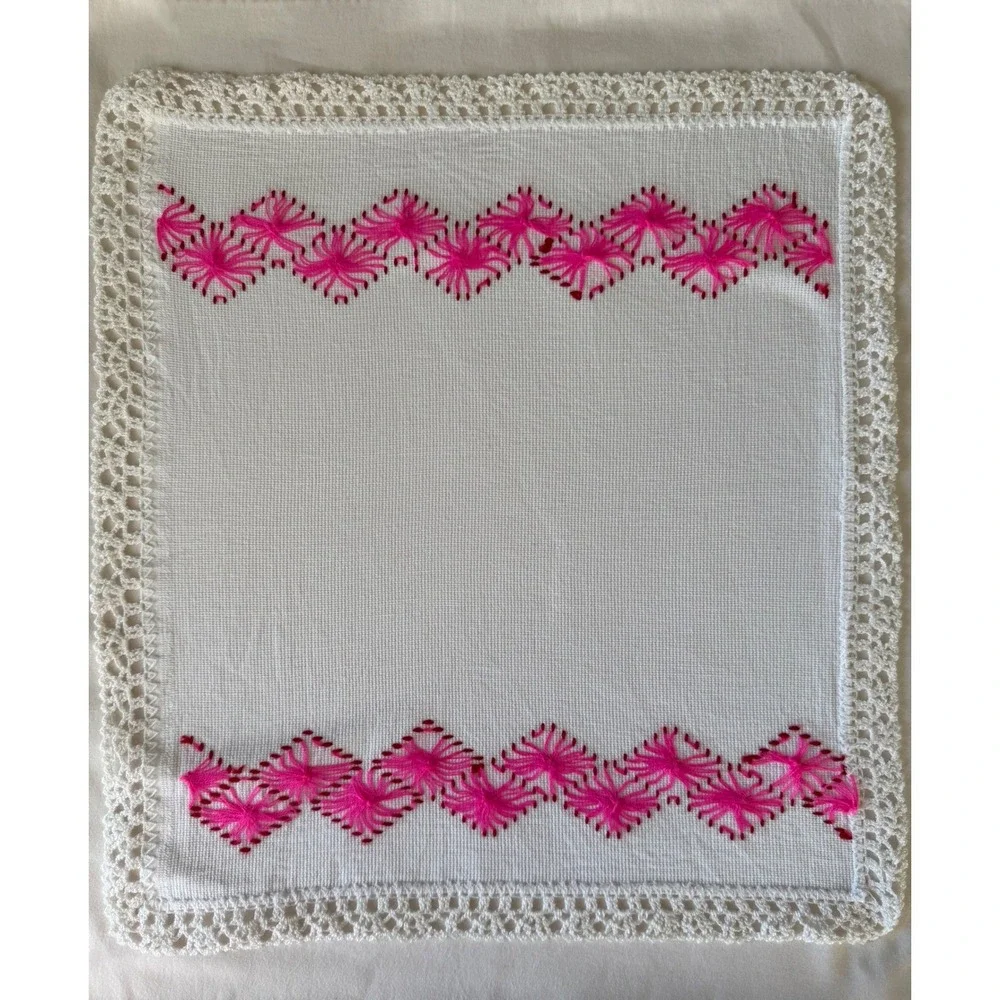 Handmade Mexican Embroidered Table Linen Crochet‎ Lace Pink Floral 16.5x18.5